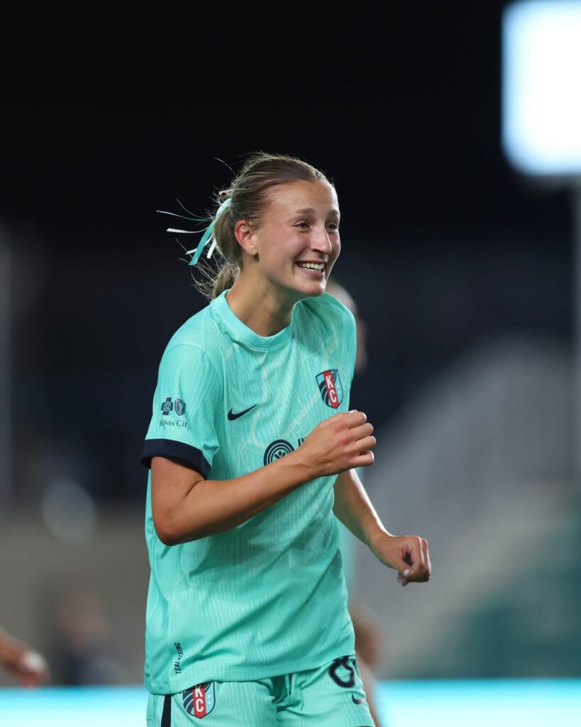 nwsl_1775794911_3871970814460233919_298066871